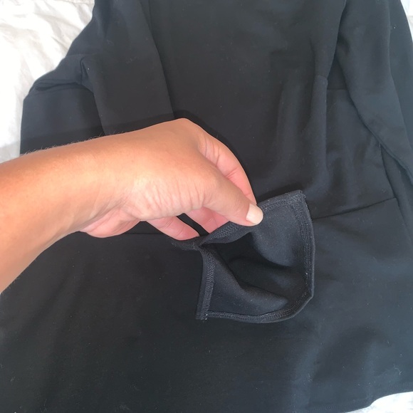 Ann Taylor Bateau Boatneck Peplum Black blouse M - Picture 4 of 5